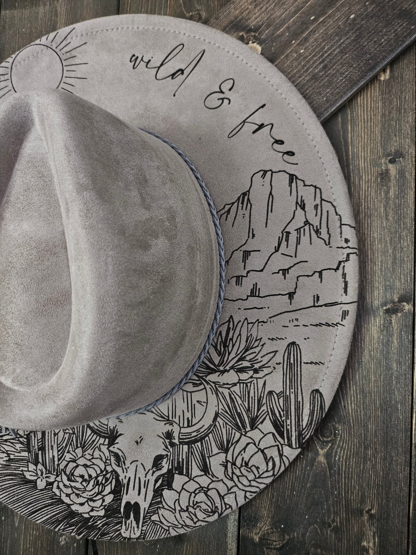 Engraved Desert Scene Fedora Hat