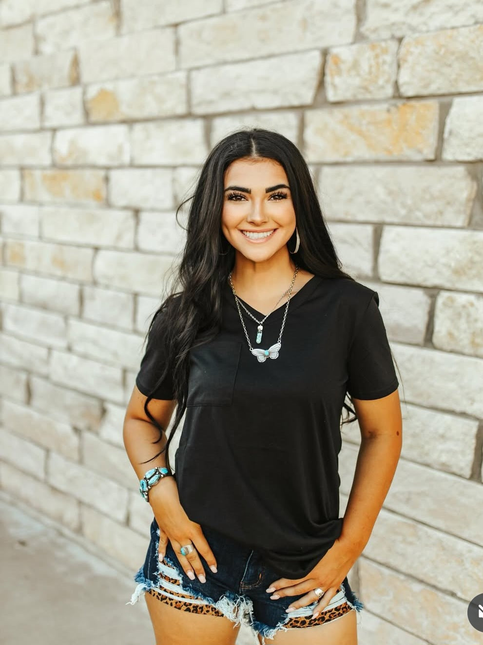 Black Short Sleeve Curved Hem Relaxed Fit Pocket Tee Top