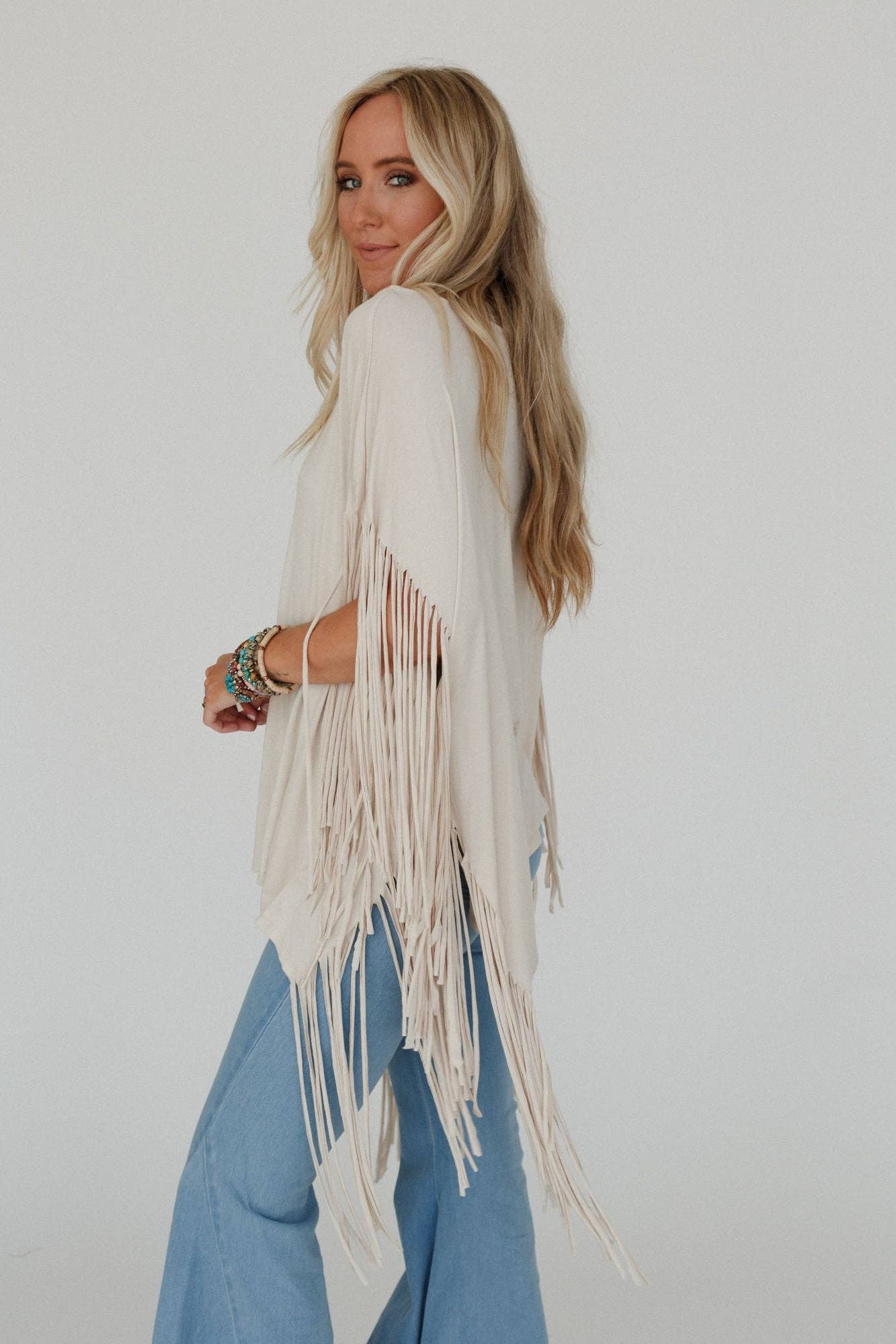 Western Showstopper Fringe Top - Oat