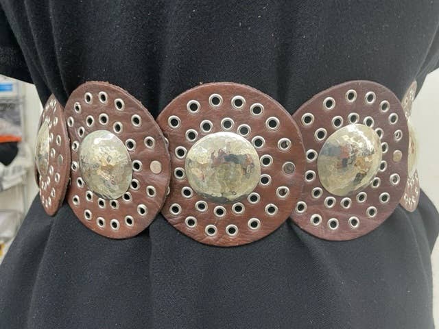 Genuine leather disc belt