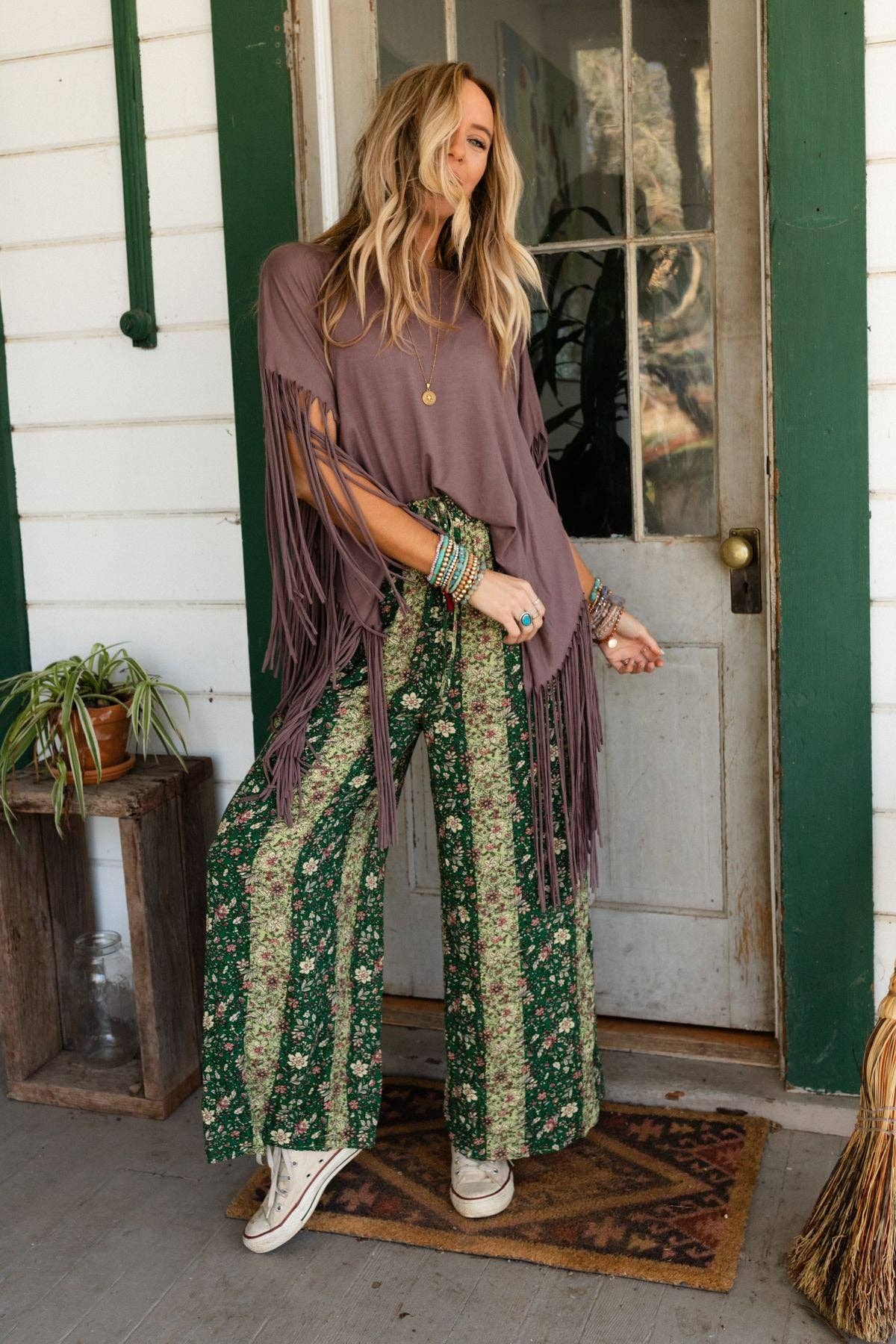 Western Showstopper Fringe Top - Mocha