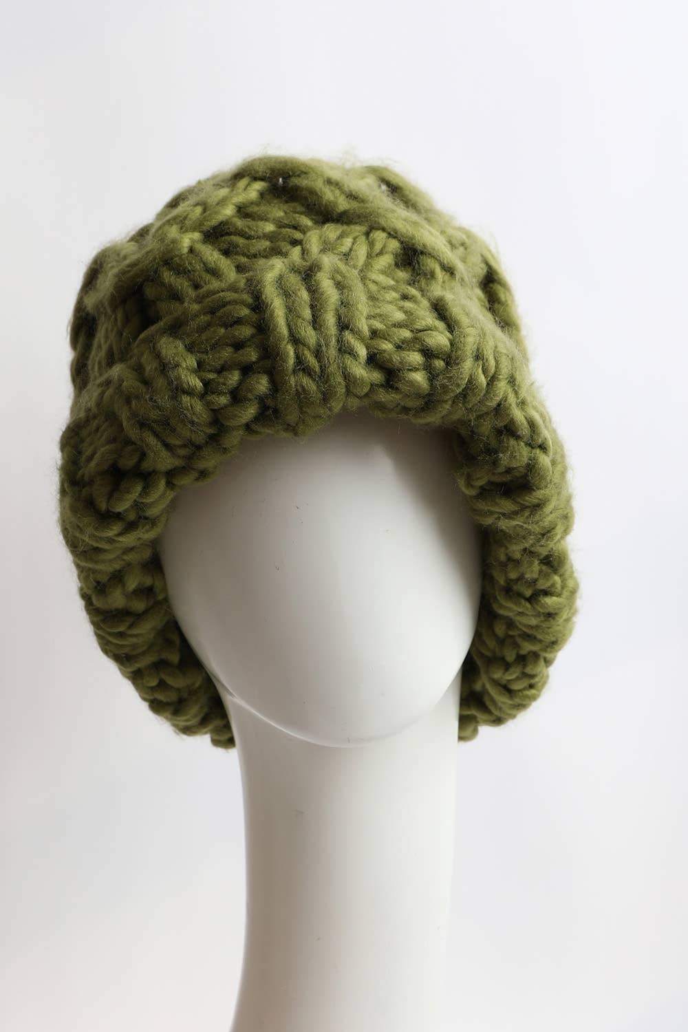 Green Oversized Soft Chunky Knit Pom Beanie - Cozy Winter Style ❄️