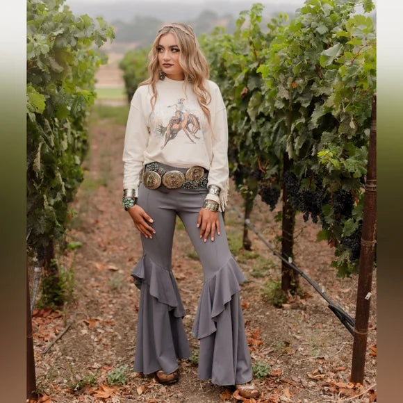 Senorita Bells Stretch Pants With Ruffled Bottoms