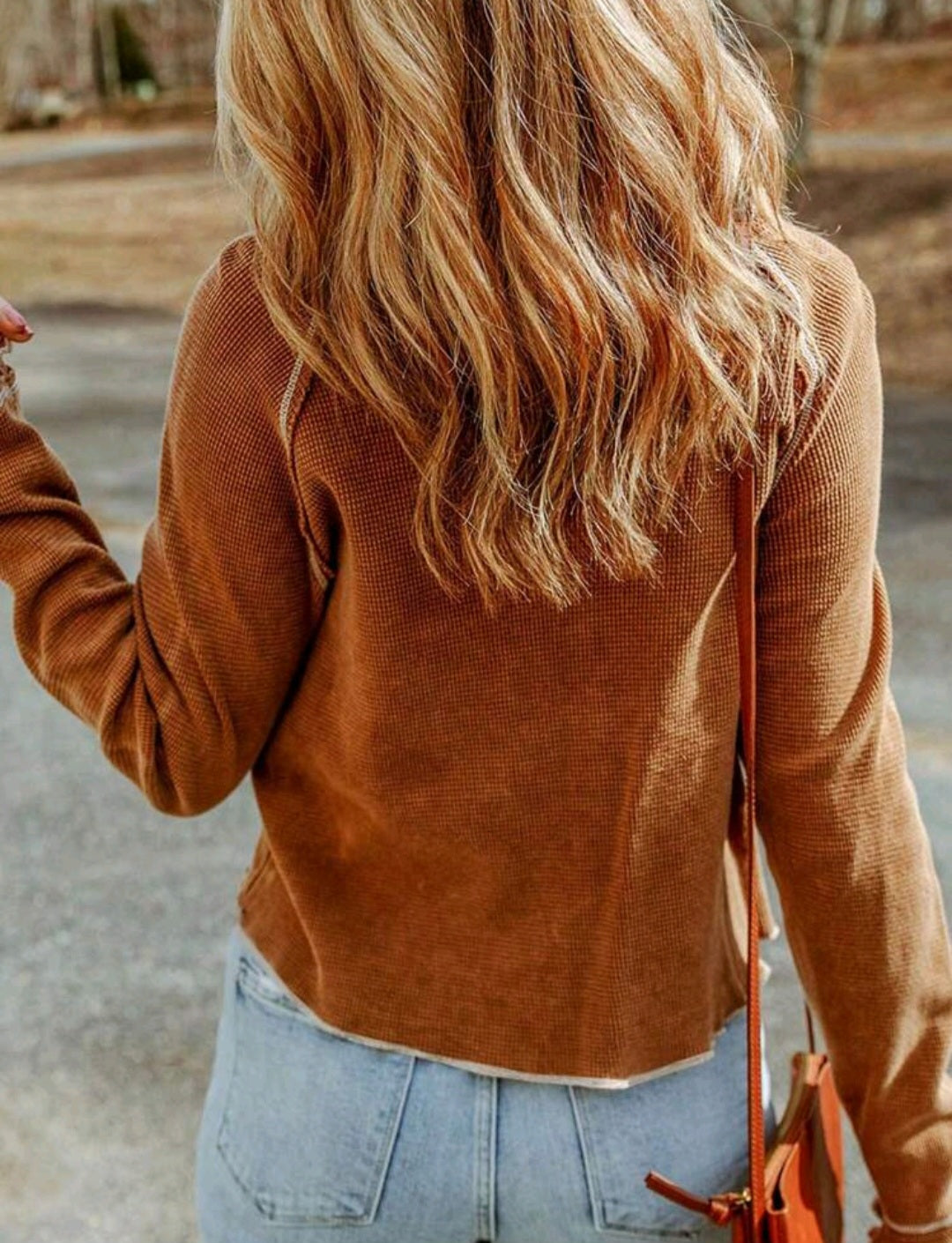 BURNT ORANGE LONG SLEEVE RAW EDGE WAFFLE TOP