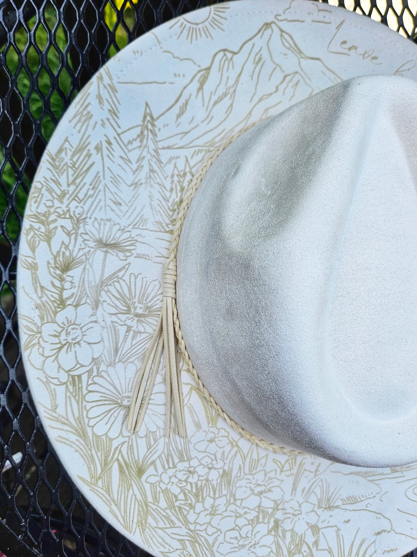 Engraved Floral Mountain Fedora Hat