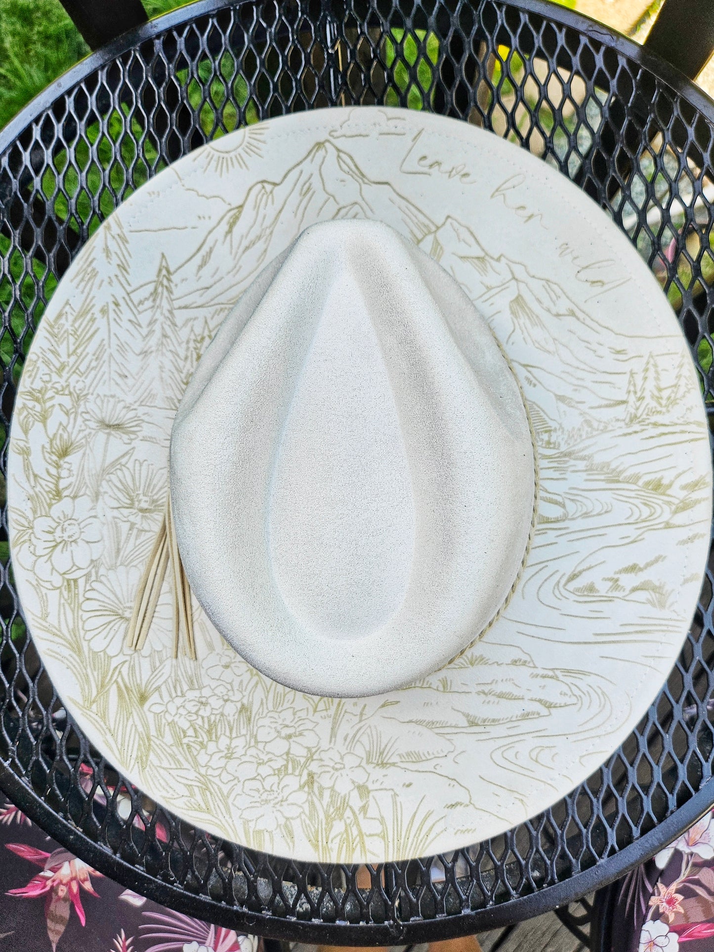 Engraved Floral Mountain Fedora Hat