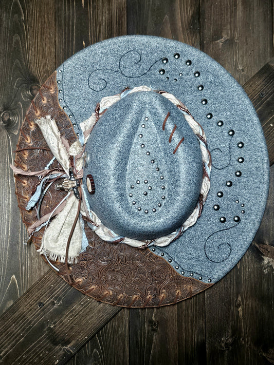 Grey felt Burned Fedora with embossed leather