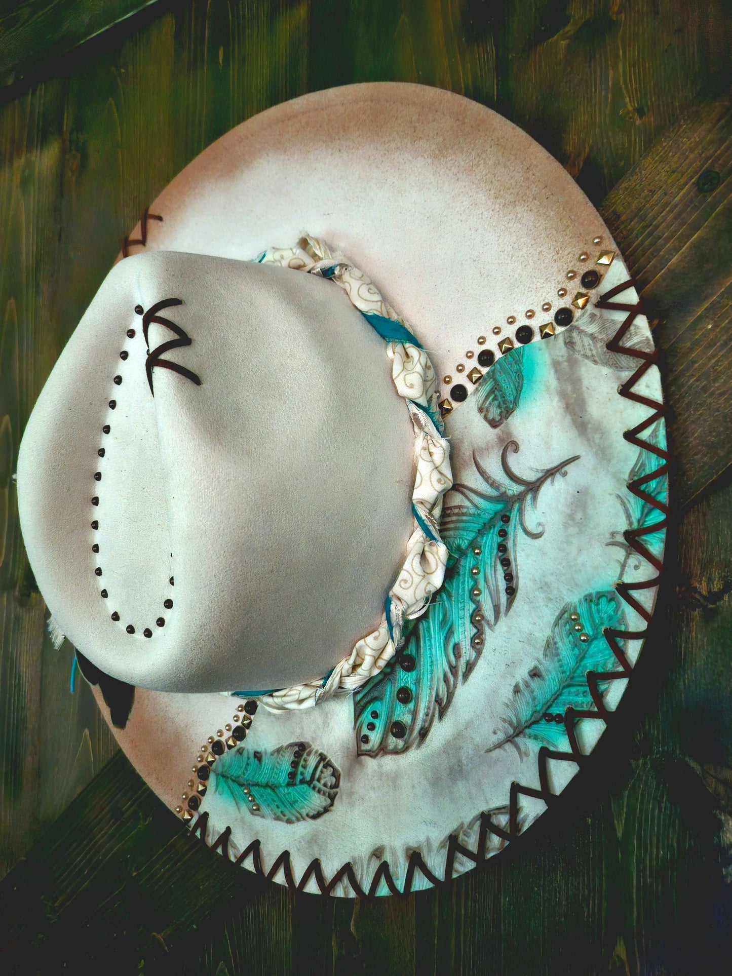 Ivory Fedora cowboy hat with embossed leather