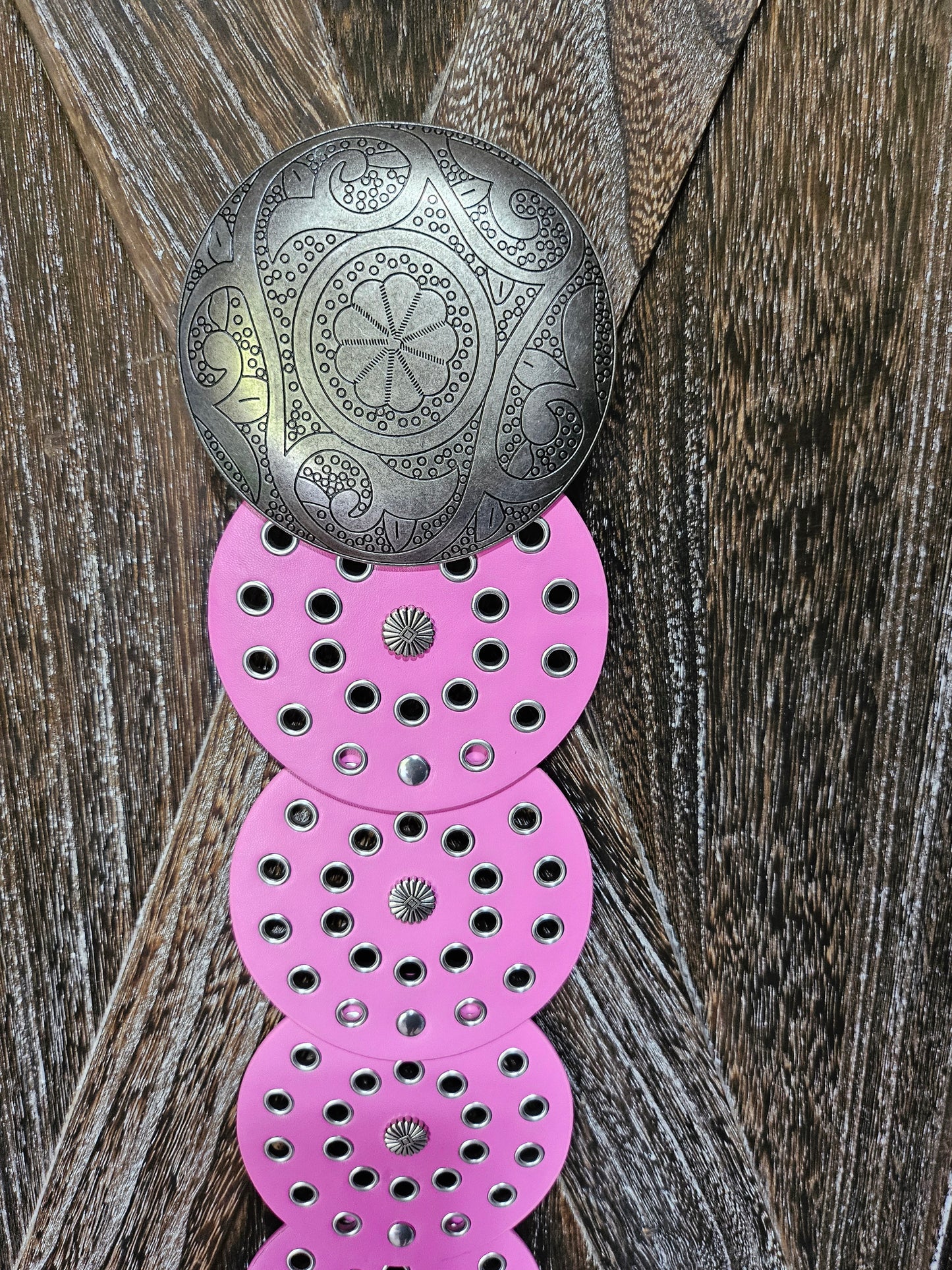 Pink disc belt
